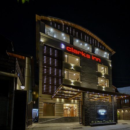 Clarks Inn Srinagar Kültér fotó