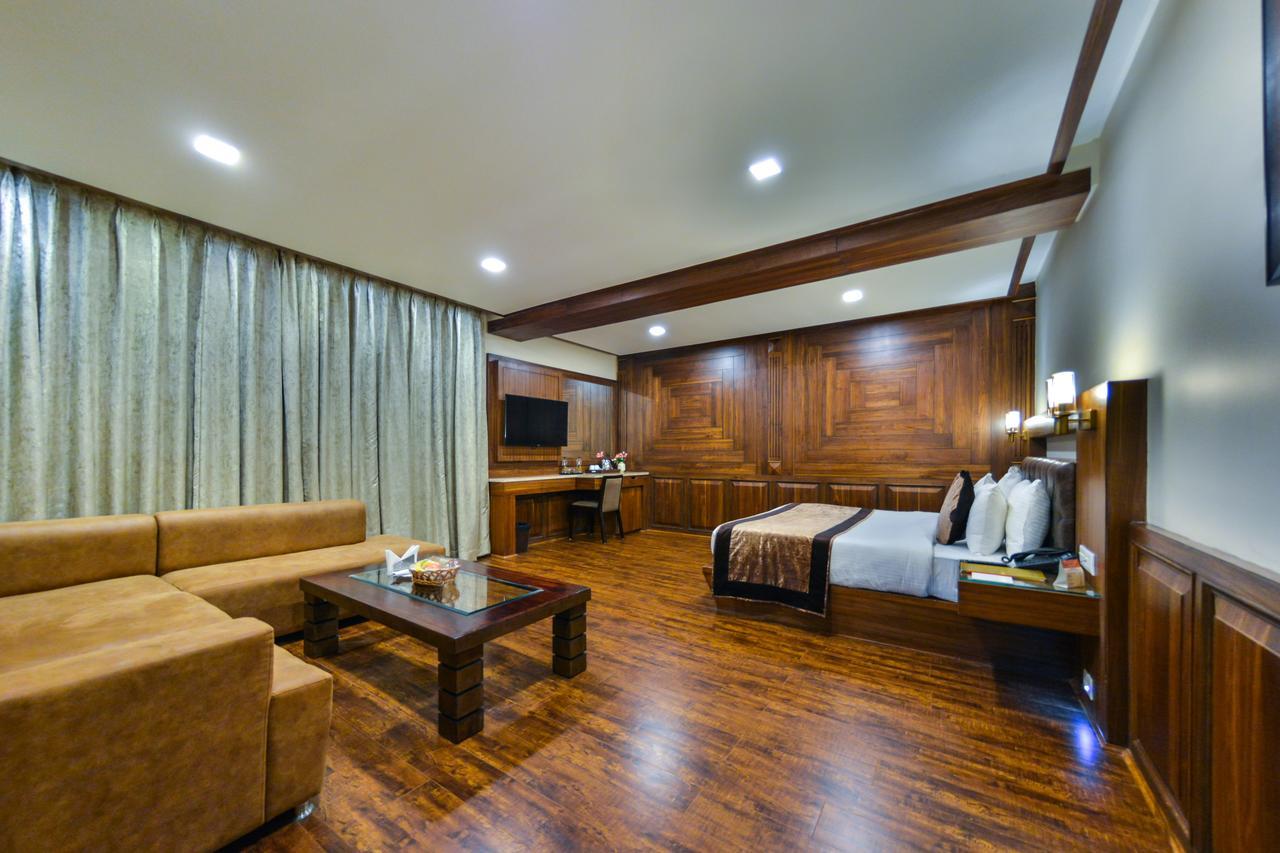 Clarks Inn Srinagar Kültér fotó