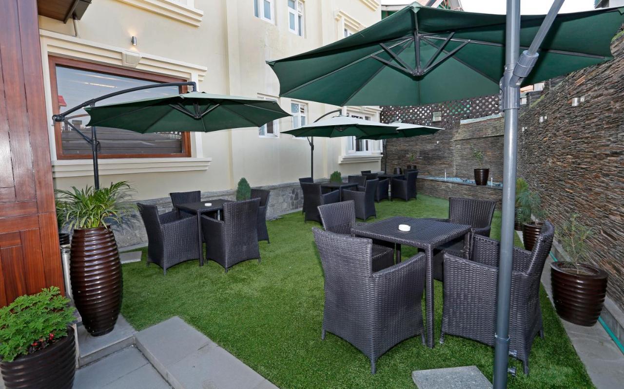 Clarks Inn Srinagar Kültér fotó